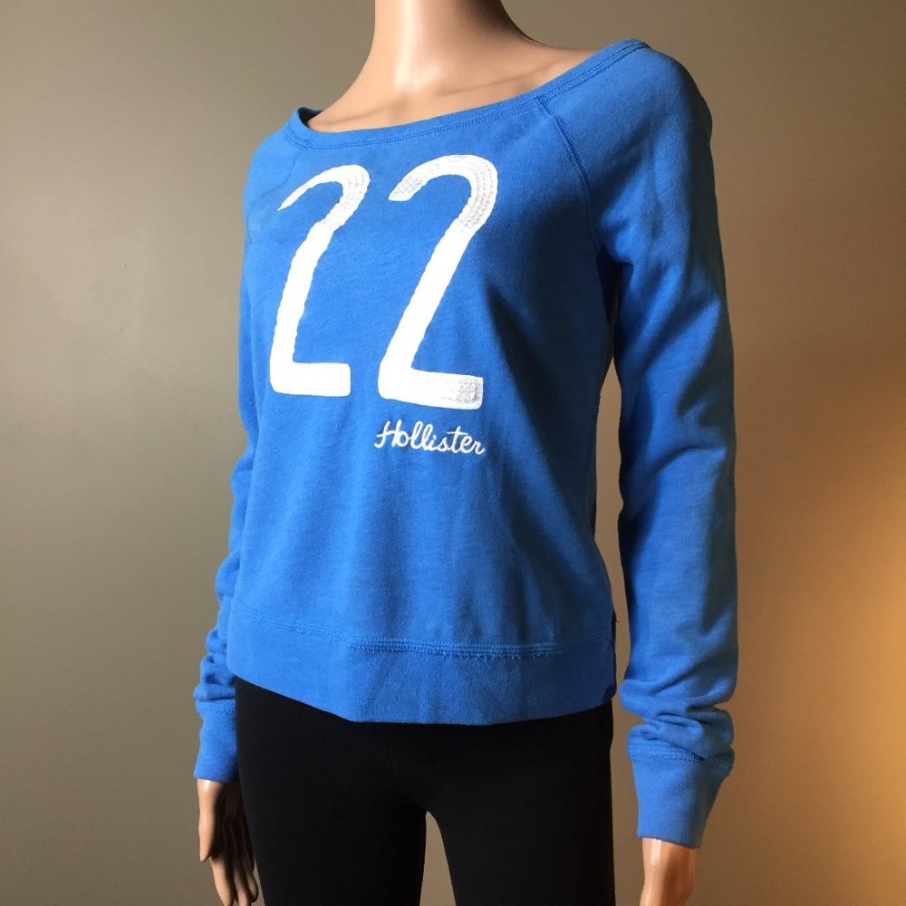 Long Sleeve Top Blue Hollister Sweatshirt Size Size XS Extra Small Cozy Comfy 22